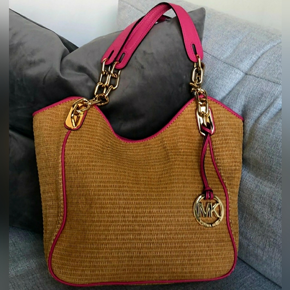 Micheal kors purse